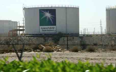 British Petroleum's Profit Sinks Due To Lower Oil Prices