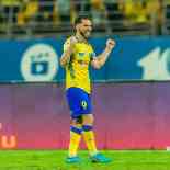 Captain Ryan Edwards Extends Stay At Chennaiyin FC Until 2025...