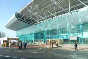 'Stranded’ Aditi Rao Hydari Watches ‘Airport Circus’: New Lows Every Day