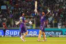 Rajkummar Rao, Srikanth Bolla Beat Mumbai Heat To Play Cricket With Vi...