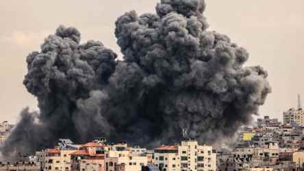 US Military Official Discusses Gaza Aid Challenges: Why Airdrops Aren't Enough...