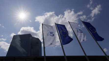 Swiss Steel Industry Struggles: Government Refuses Financial Aid...